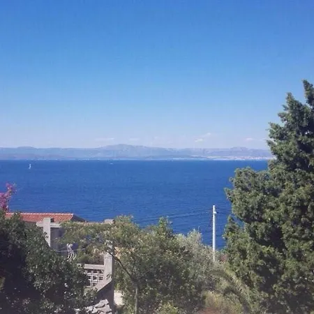 With Beautifull View Peace And Quiet Stomorska
